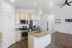 927 N Petro Dr W, Tooele, UT 84074 - Photo 9