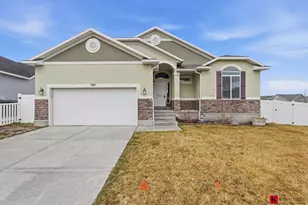 927 N Petro Dr W, Tooele, UT 84074 - Photo 1