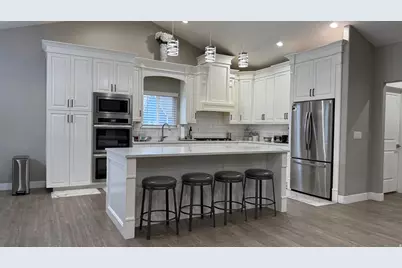 2200 E 1820 S, Naples, UT 84078 - Photo 3