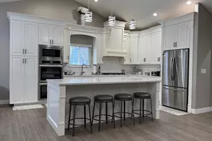 2200 E 1820 S, Naples, UT 84078 - Photo 3