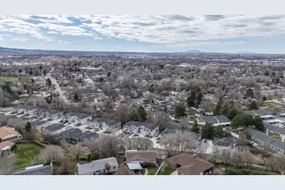 598 Plum Ln, Ogden, UT 84404 - Photo 29