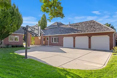 473 Hampton Ct, Fruit Heights, UT 84037 - Photo 5