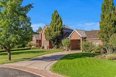 473 Hampton Ct, Fruit Heights, UT 84037 - Photo 3