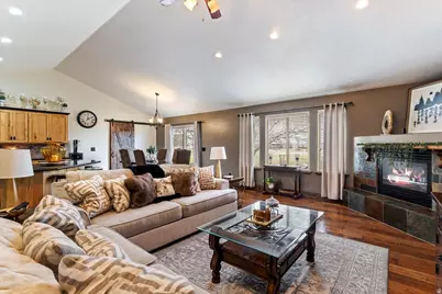 3645 W Augusta Dr, Syracuse, UT 84075 - Photo 7