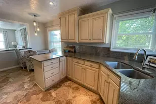 585 E 400 S, River Heights, UT 84321 - Photo 7