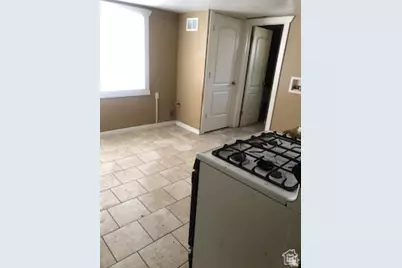 848 E Wood St, Ogden, UT 84404 - Photo 9