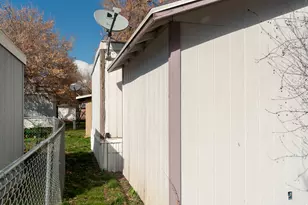 680 N Main St Trlr E-11, Kaysville, UT 84037 - Photo 25