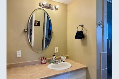 680 N Main St Trlr E-11, Kaysville, UT 84037 - Photo 15