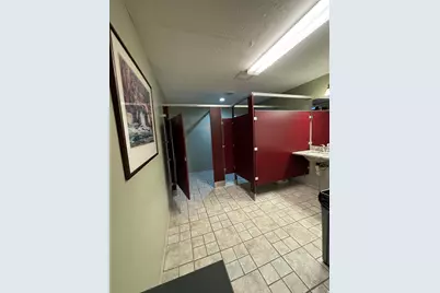 6076 S 900 E, Murray, UT 84121 - Photo 9