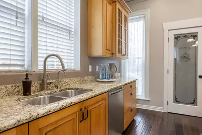 222 N 200 W, Salt Lake City, UT 84103 - Photo 21