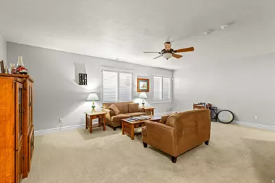 6453 S Fremont Peak Cir, Taylorsville, UT 84129 - Photo 13