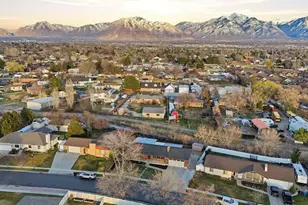 6869 S Larabrook Way W, West Jordan, UT 84084 - Photo 43