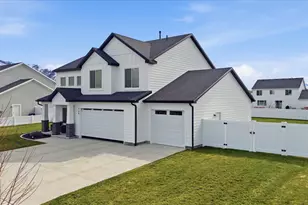 768 E 1100 S, Hyrum, UT 84319 - Photo 43