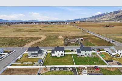 768 E 1100 S, Hyrum, UT 84319 - Photo 45