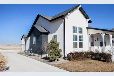 588 W Founders Blvd, Saratoga Springs, UT 84045 - Photo 3