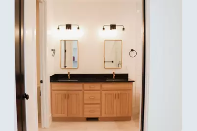 588 W Founders Blvd, Saratoga Springs, UT 84045 - Photo 17