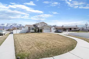 12241 S Paulson Cir W, Riverton, UT 84065 - Photo 5