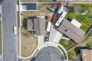 12241 S Paulson Cir W, Riverton, UT 84065 - Photo 33