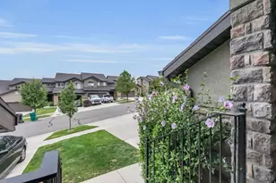 10432 N Sage Vista Ln, Cedar Hills, UT 84062 - Photo 5