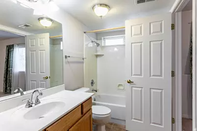 490 E 700 S #D43, Clearfield, UT 84015 - Photo 15