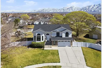13129 S 3170 W, Riverton, UT 84065 - Photo 3