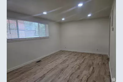 137 W 250 N, Clearfield, UT 84015 - Photo 7