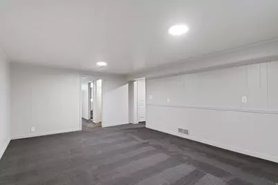 138 Lynnwood Dr, Clearfield, UT 84015 - Photo 15