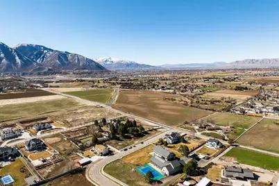 120 E Magnolia Ln #1, Mapleton, UT 84664 - Photo 19