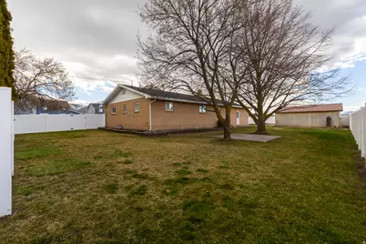 1050 W 3200 S, Nibley, UT 84321 - Photo 33