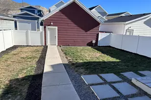 15073 S Peace Dr W, Bluffdale, UT 84065 - Photo 13