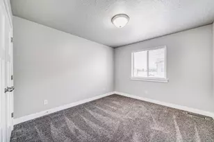 8052 N Rock Creek Cove Ln, Eagle Mountain, UT 84005 - Photo 15