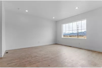 712 W 2840 S #9, Nibley, UT 84321 - Photo 7
