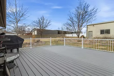 395 E 300 S, Gunnison, UT 84634 - Photo 29