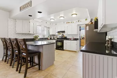 395 E 300 S, Gunnison, UT 84634 - Photo 3