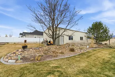 395 E 300 S, Gunnison, UT 84634 - Photo 41