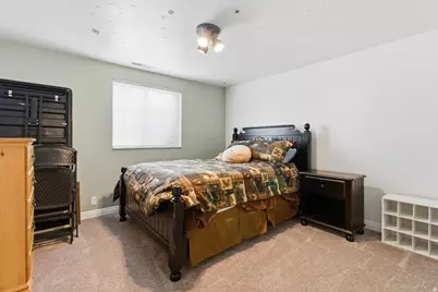 395 E 300 S, Gunnison, UT 84634 - Photo 27