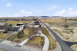 395 E 300 S, Gunnison, UT 84634 - Photo 31