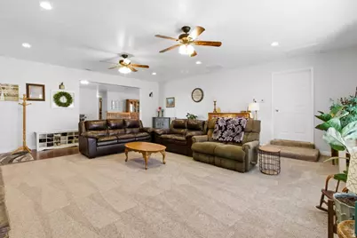 395 E 300 S, Gunnison, UT 84634 - Photo 9