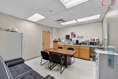 1055 S 3600 W, Salt Lake City, UT 84104 - Photo 29