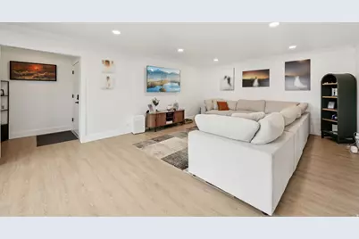 2193 E Carriage Ln #30, Salt Lake City, UT 84117 - Photo 5