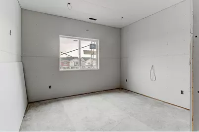 1762 N Broadway Ave #102, Tooele, UT 84074 - Photo 9