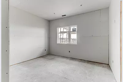 1762 N Broadway Ave #102, Tooele, UT 84074 - Photo 11