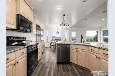 8987 N Cottage Canyon Dr, Cedar Hills, UT 84062 - Photo 9