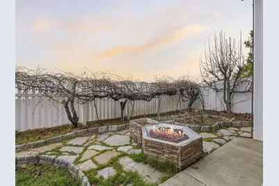 8987 N Cottage Canyon Dr, Cedar Hills, UT 84062 - Photo 31