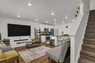 266 N Portside Ln, Saratoga Springs, UT 84045 - Photo 9