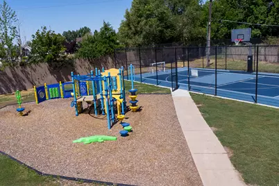 75 W 250 N #31, Clearfield, UT 84015 - Photo 9