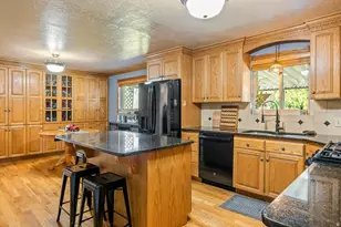 1541 E Blackhawk Dr S, Pleasant Grove, UT 84062 - Photo 3