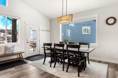 388 W Cricket Cir, Garden City, UT 84028 - Photo 5