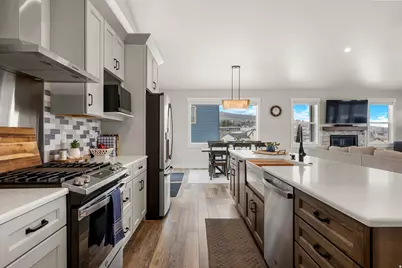 388 W Cricket Cir, Garden City, UT 84028 - Photo 13