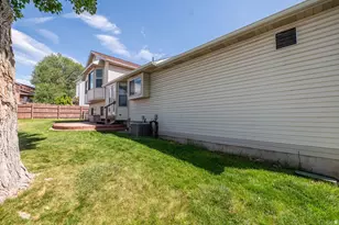 587 E Eastpointe Cir N, North Salt Lake, UT 84054 - Photo 33